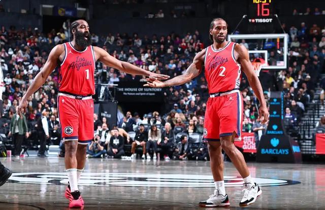 开云APP下载-快船欲填补鲍威尔空缺盯上3将 祖巴茨去绿军换西蒙斯？