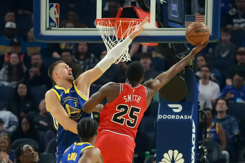 kaiyun sports-勇记：勇士接连负于爵士公牛，目前的容错率已经变得非常低